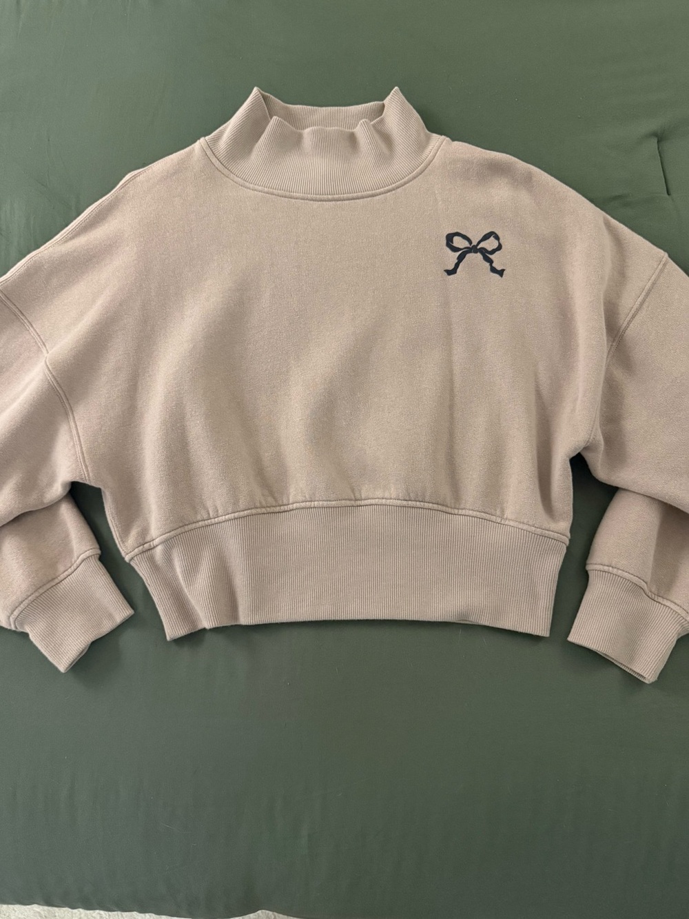 Wild Fable Taupe Bow Graphic Mock Neck Sweatshirt M